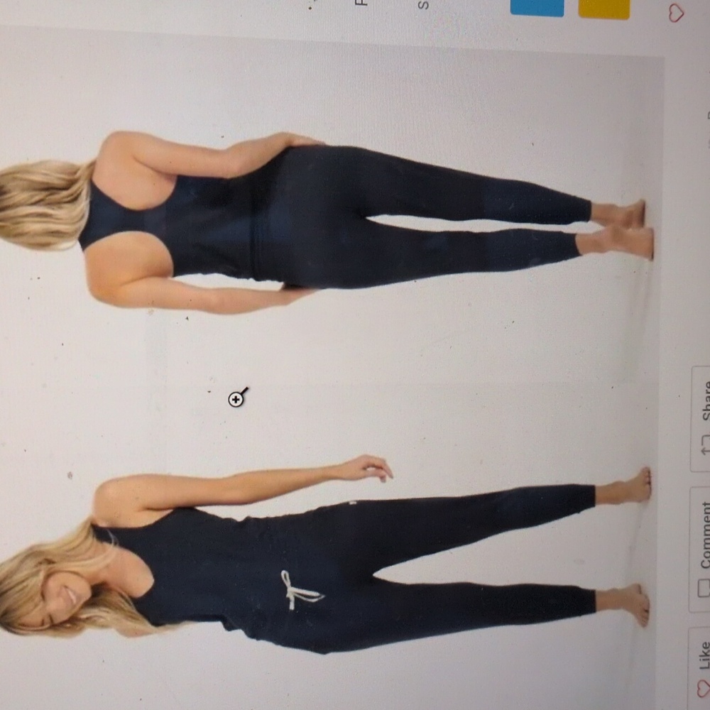 Vuori Navy Blue Women's Jumper